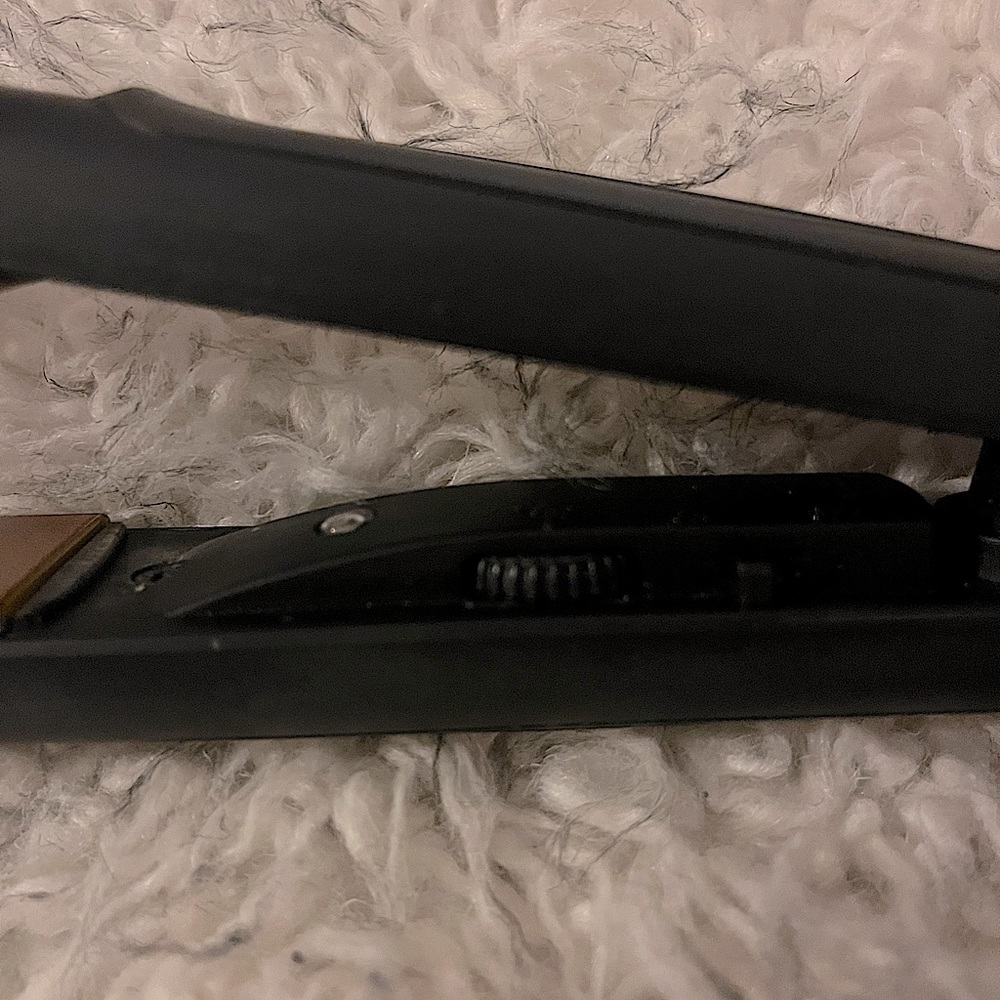 Flat Iron - Picture 2 of 5